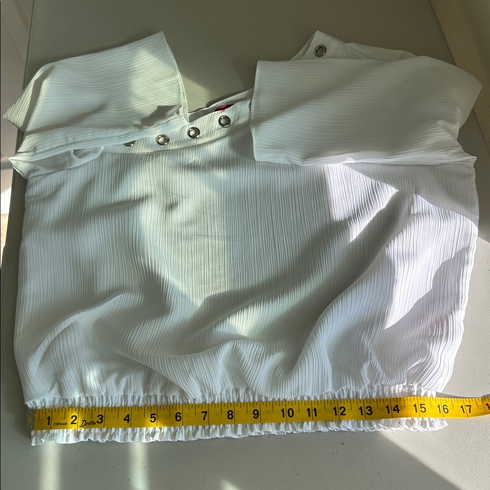 Jennifer Lopez Off-Shoulder White Grommet-Trim Blouse Size Large - Picture 9 of 16
